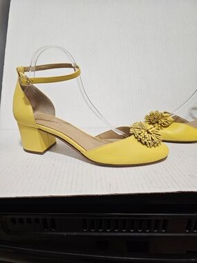 Talbots Lemon Yellow Ankle Strap Pompom Detail Leather Heels Sz 9 1/2 Retro